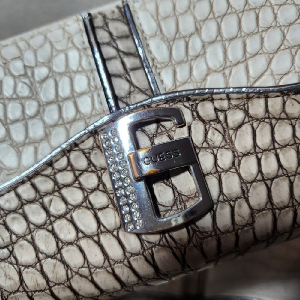 Guess Alligator leather style contemporary colors guess purse, matching wallet - Picture 3 of 16